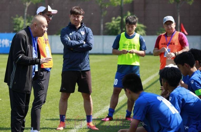 三十年青训情未了,李军解读三高之道 三十年青训情未了,李军解读三高之道